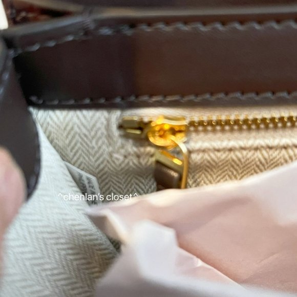 🔥NeW! Tory Burch Britten Embossed Small Adjustable Shoulder Bag - Picture 12 of 15